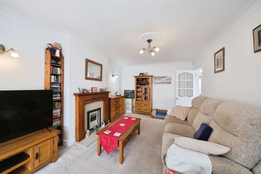 Property photo 3 of 20