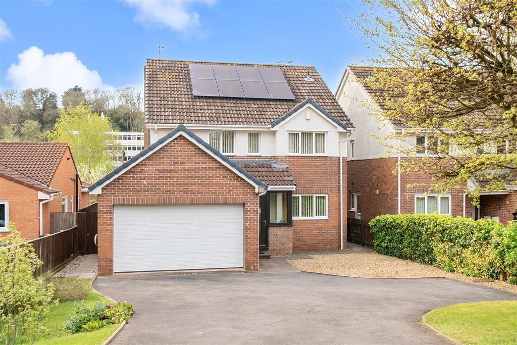 Property photo 1 of 25