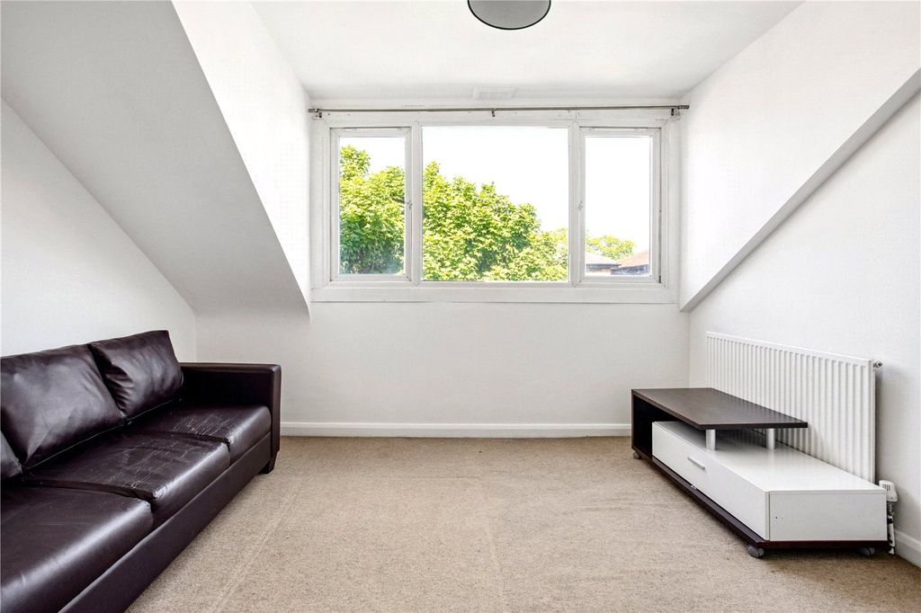 Property photo 1 of 10 Picture No. 15
