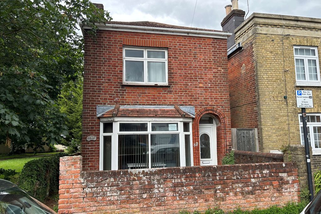 Property photo 1 of 8 82 Church Street, Southampton So15 5Lu