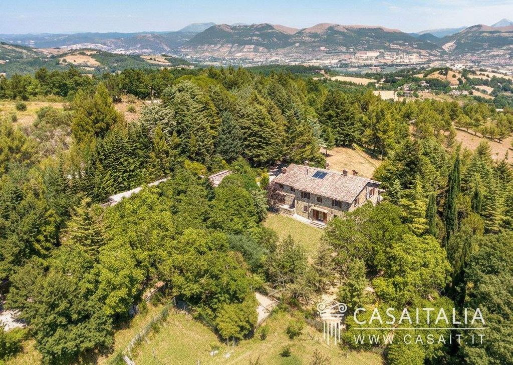 Property photo 1 of 28