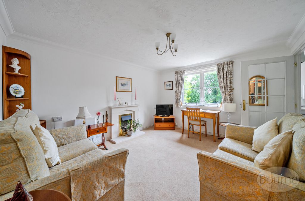 Property photo 3 of 20 Aef67Fc1-B212-4A5...