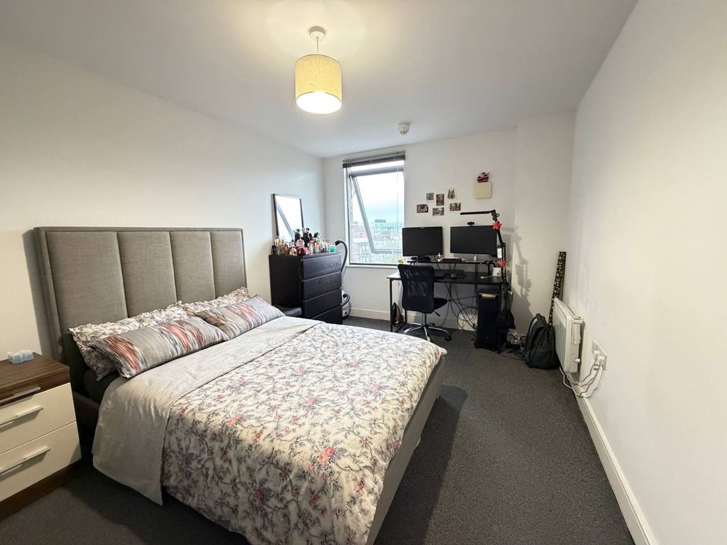 Property photo 3 of 11