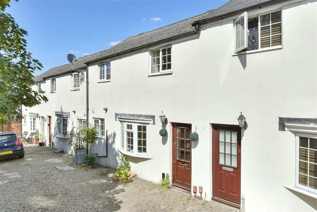 Property photo 1 of 16 External (Web)
