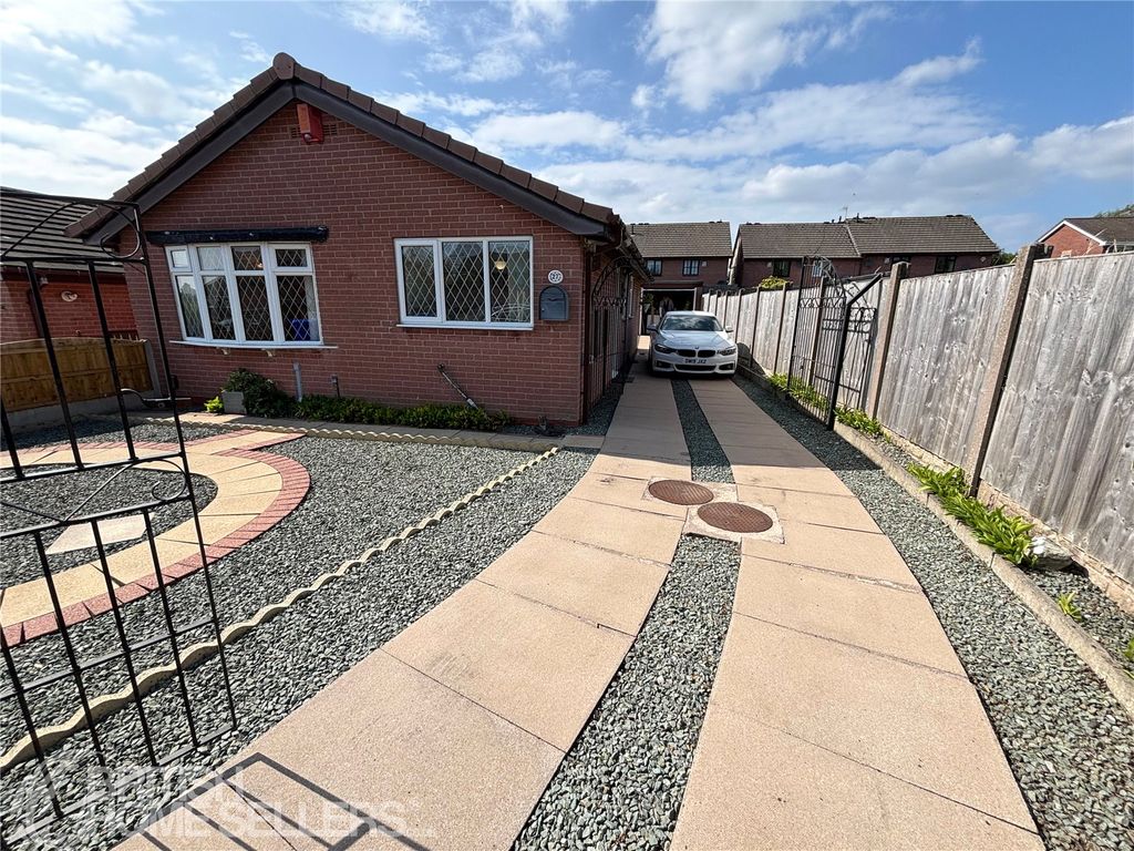 Property photo 1 of 21 Picture No. 23