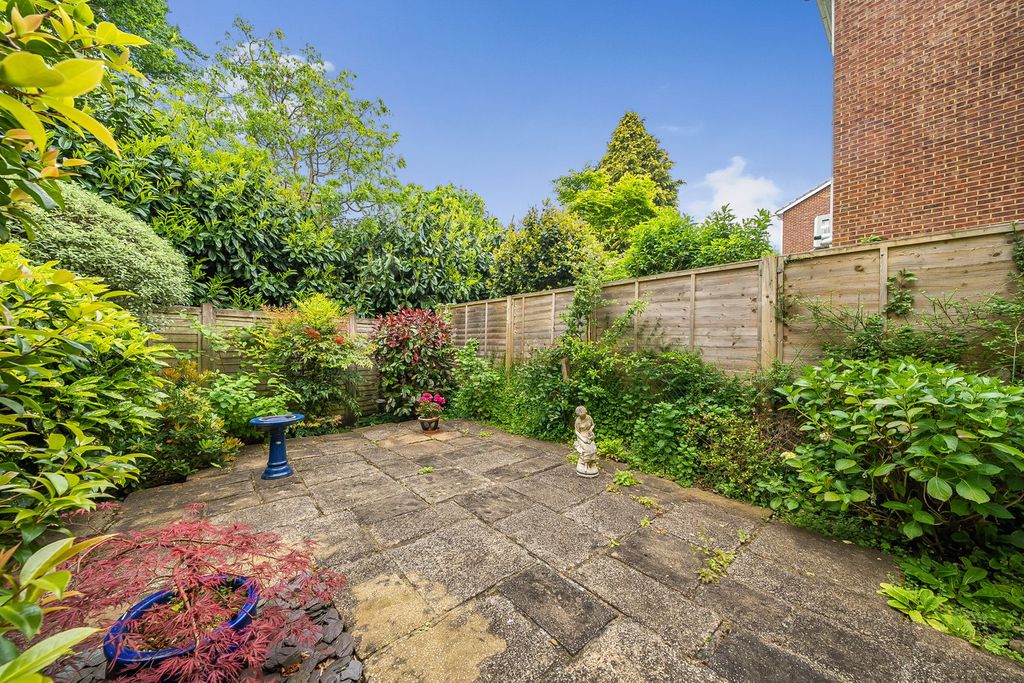Property photo 3 of 18