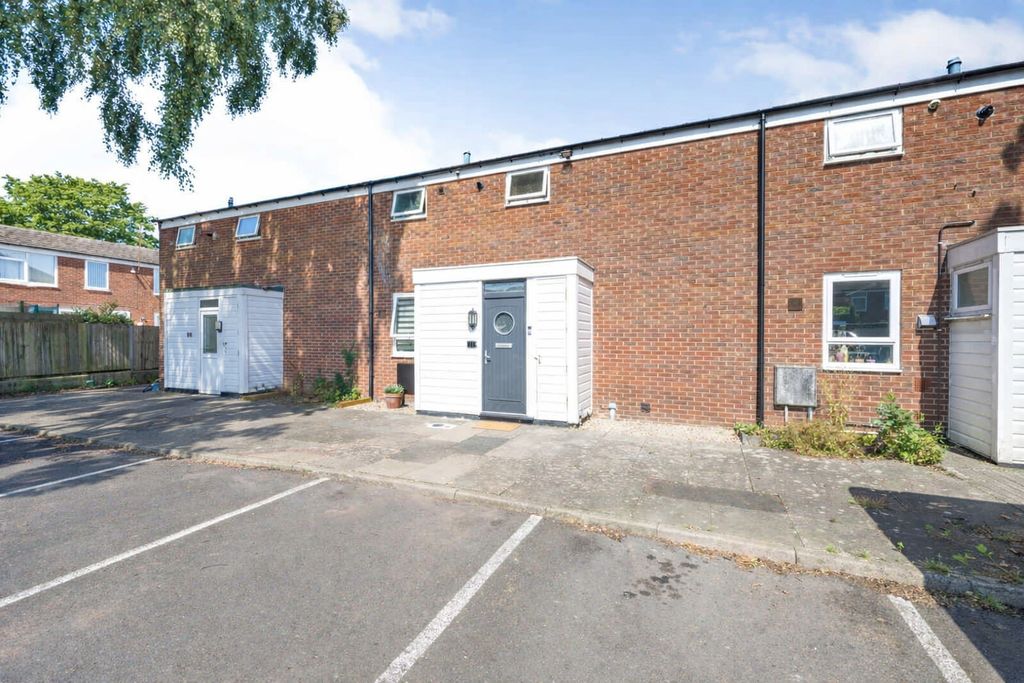 Property photo 1 of 16 Picture No. 21