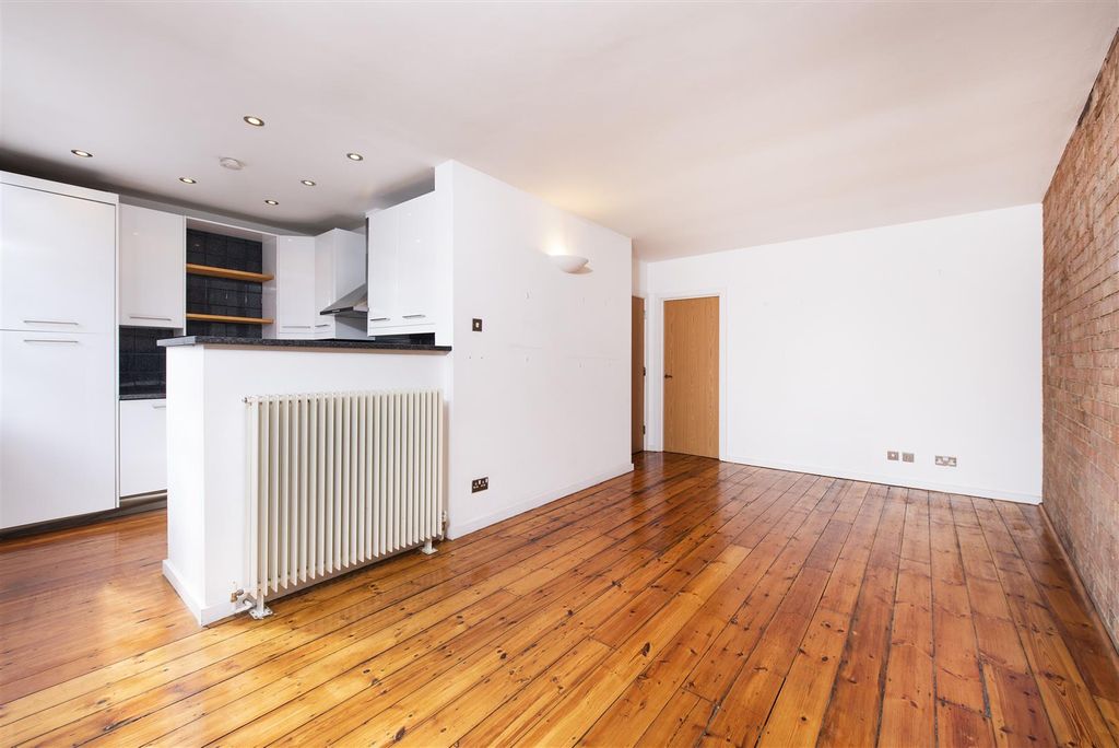 Property photo 2 of 11 P (3).Jpg