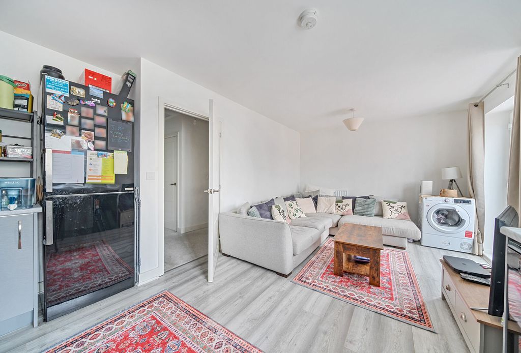 Property photo 2 of 18 1302700-13-68383B...