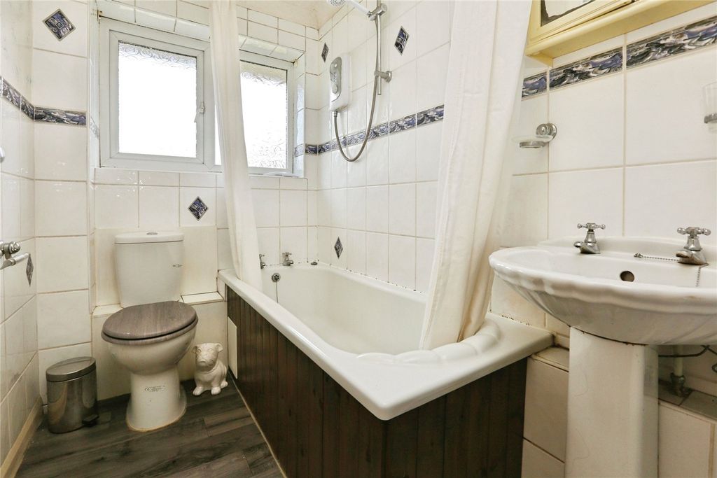 Property photo 3 of 8 Picture No. 08
