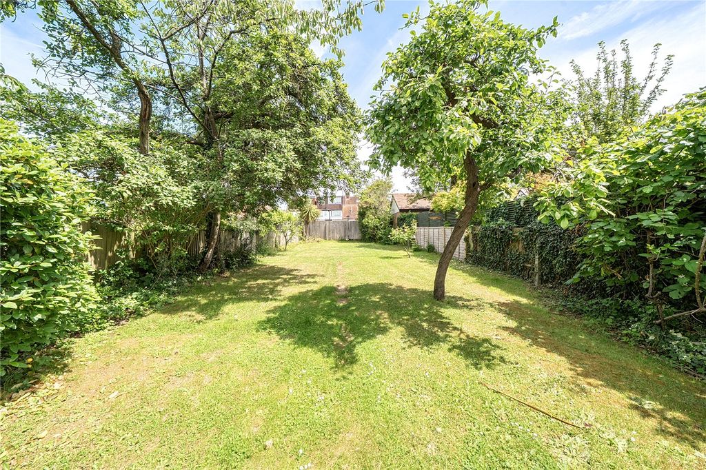 Property photo 2 of 20 Picture No. 37