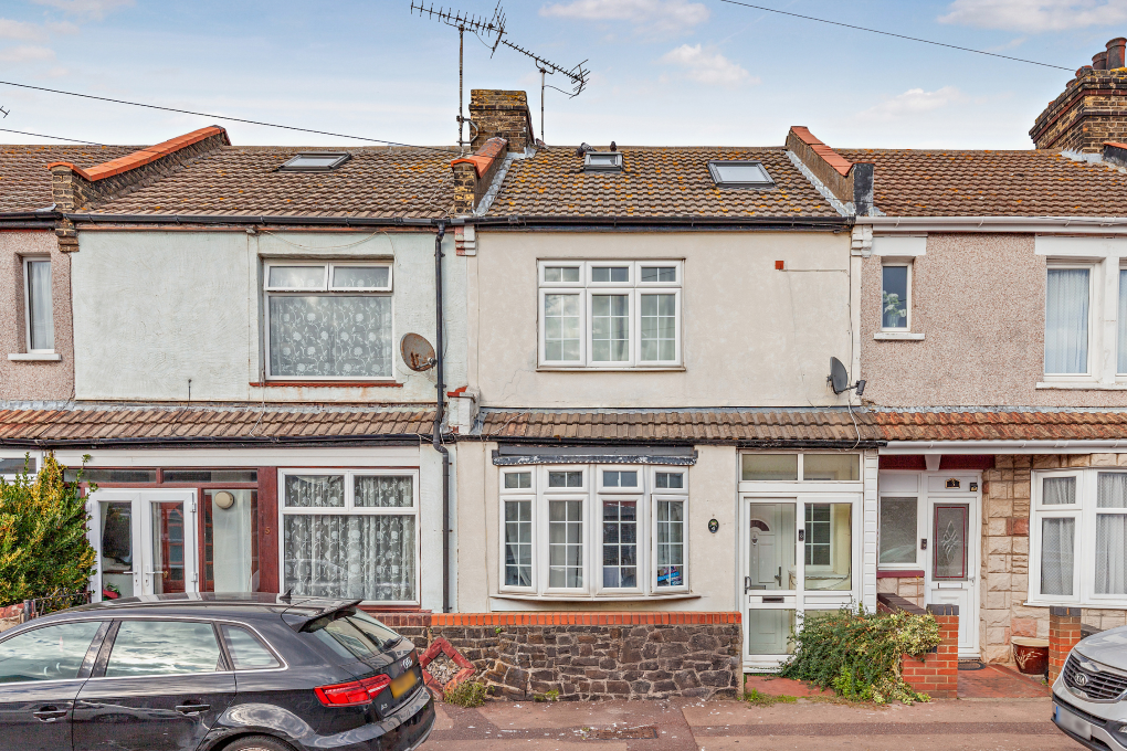 Property photo 1 of 13