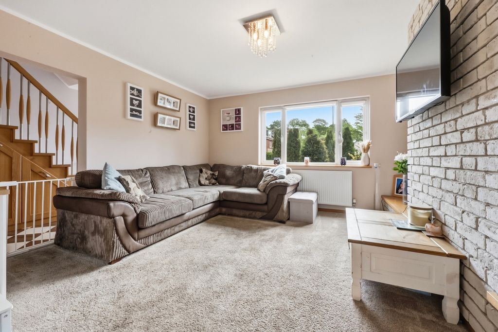 Property photo 3 of 23 5149382