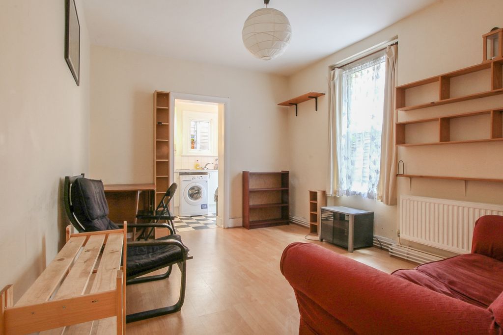 Property photo 2 of 9