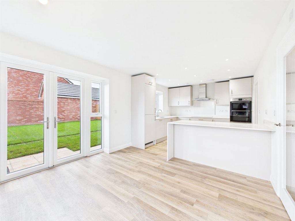 Property photo 2 of 14 Picture No. 03