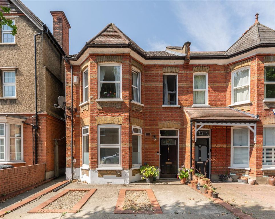 Property photo 1 of 11 35 St James Avenue.Jpg