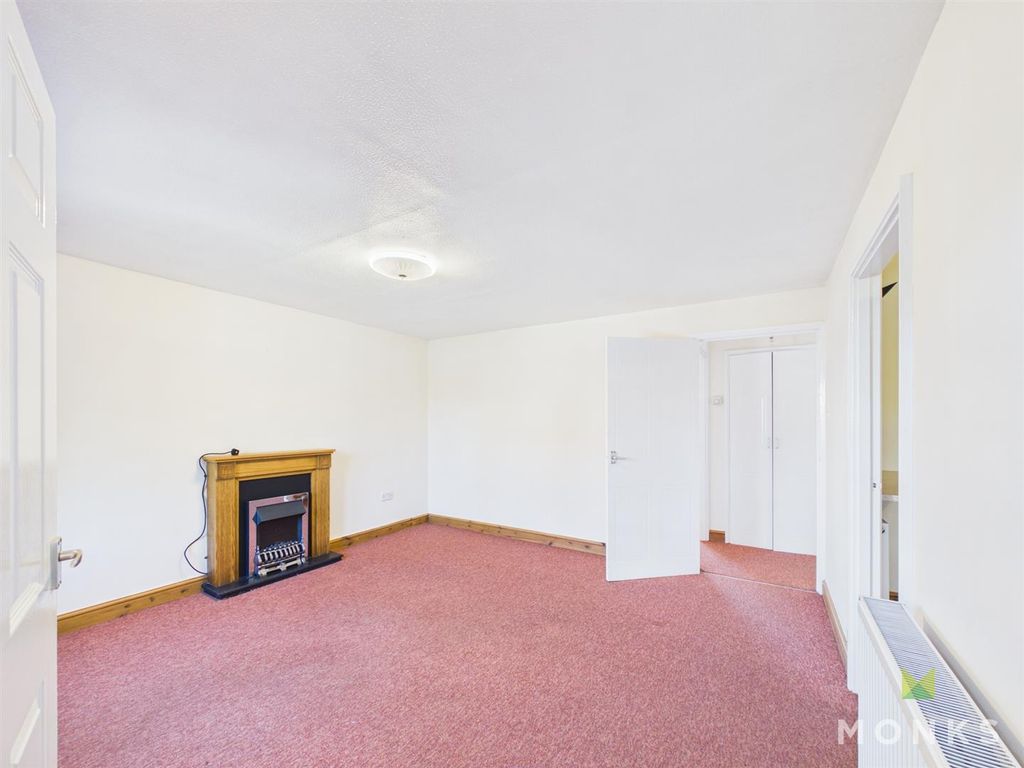 Property photo 3 of 12 Cam05160G0-Pr0090-Still001.Jpg