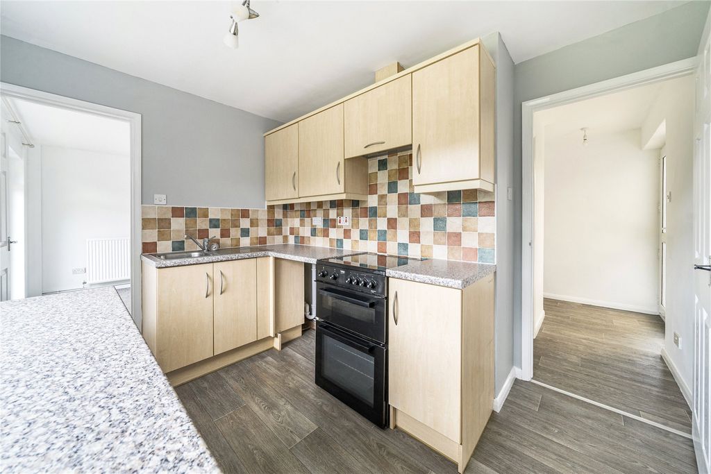 Property photo 3 of 17 Picture No. 18