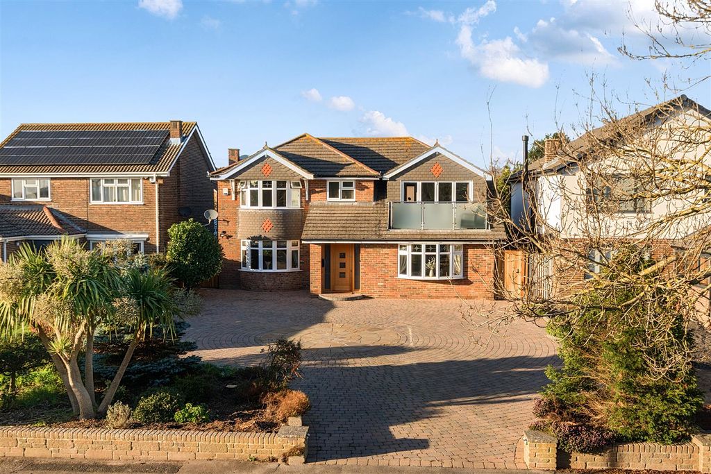 Property photo 1 of 22 1-691c4Ad599917-1381924-2-691B55805709B-1.Jpg