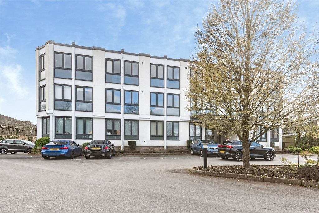 Property photo 1 of 17 Picture No. 12