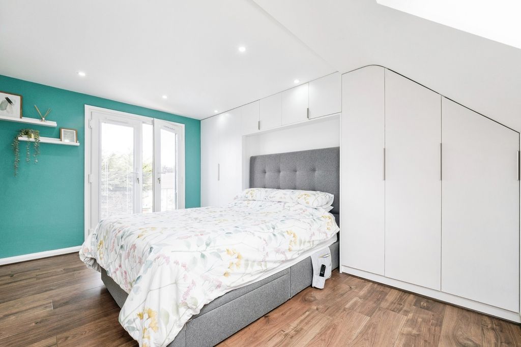 Property photo 3 of 12 Pbox-Img.Jpg