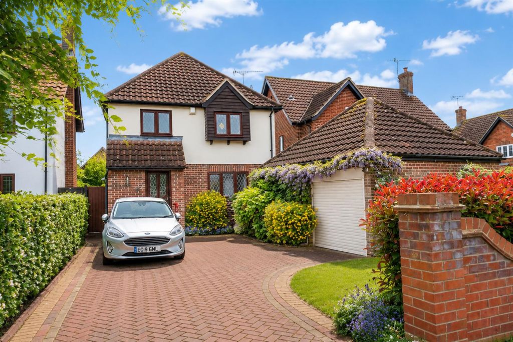 Property photo 1 of 27 Front 27Stalb1.Jpg
