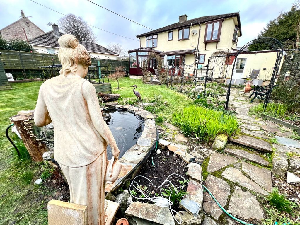 Property photo 3 of 25