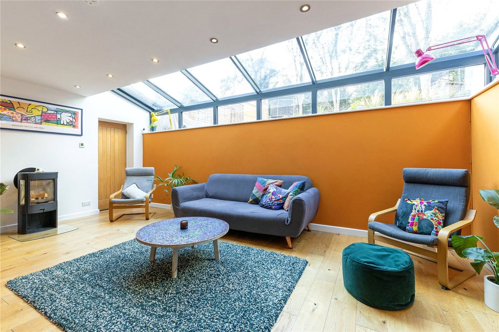 Property photo 3 of 14 Picture No. 24