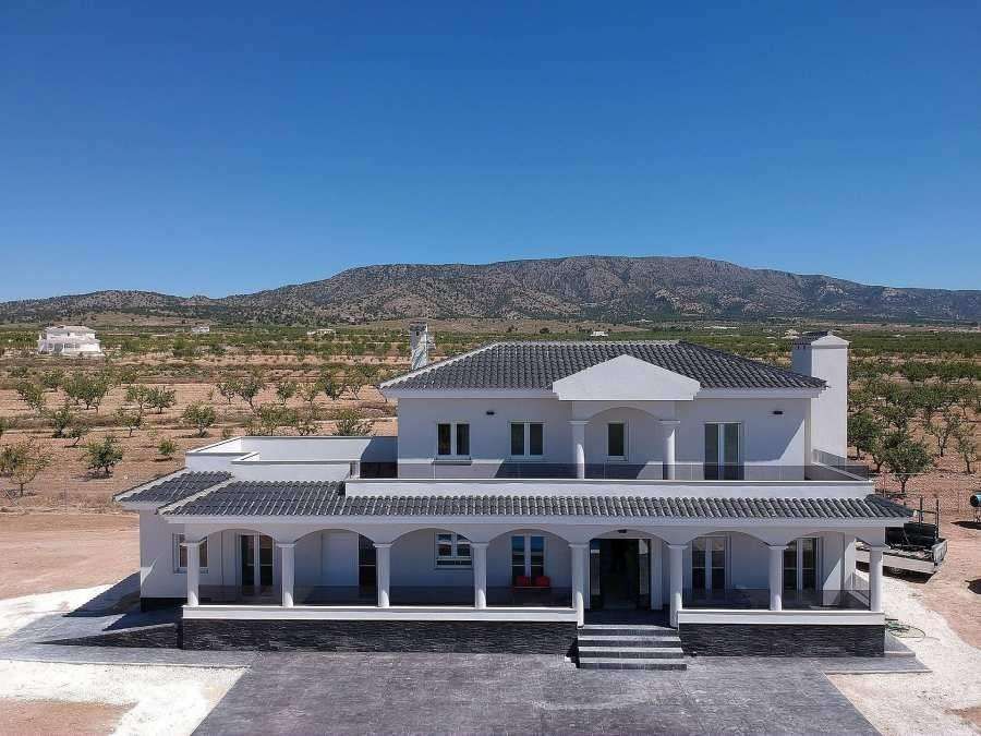 Property photo 1 of 20