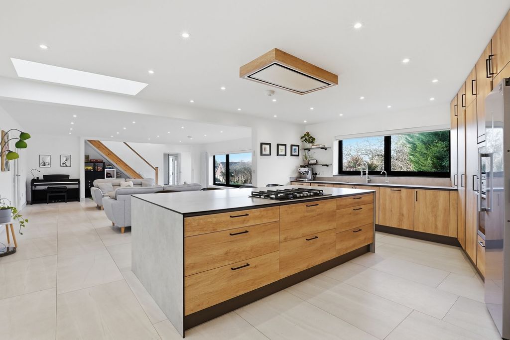 Property photo 2 of 38 Kitchen Area