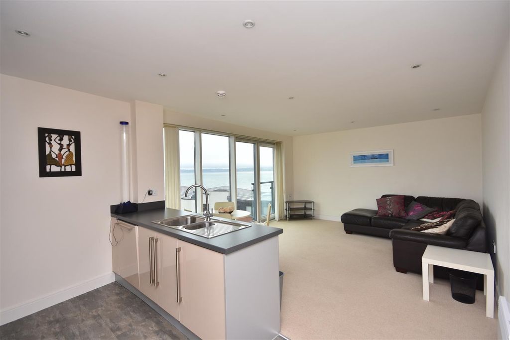 Property photo 2 of 11 Living Area