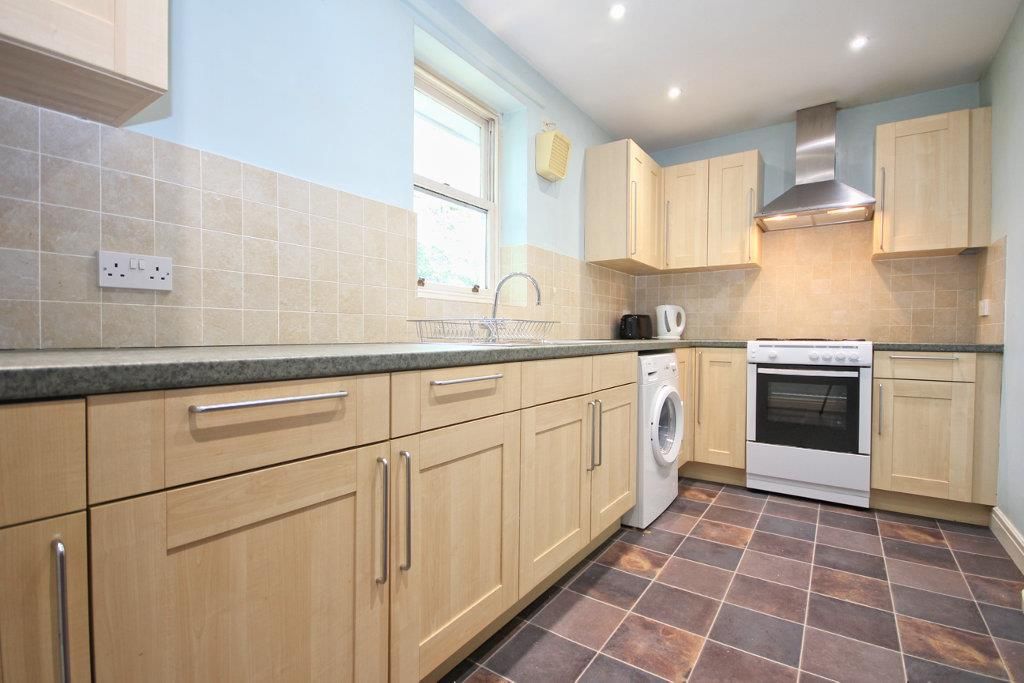 Property photo 2 of 11 5 Kings Court Cottingham (13)_Lzn.Jpg