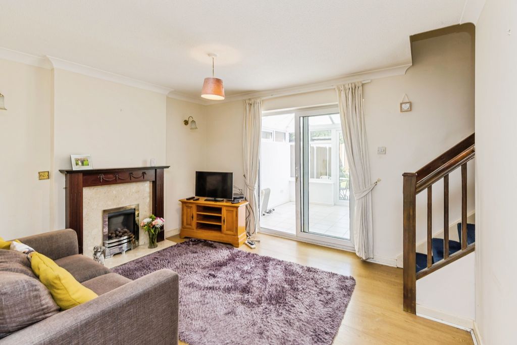 Property photo 2 of 14