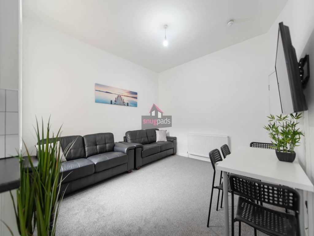 Property photo 2 of 14 2