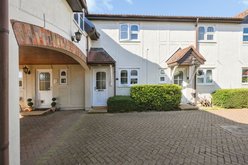 Property photo 1 of 21