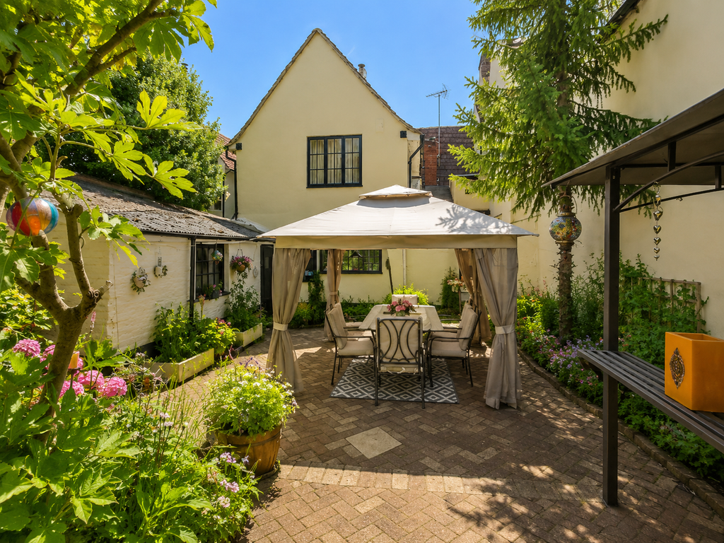 Property photo 1 of 33