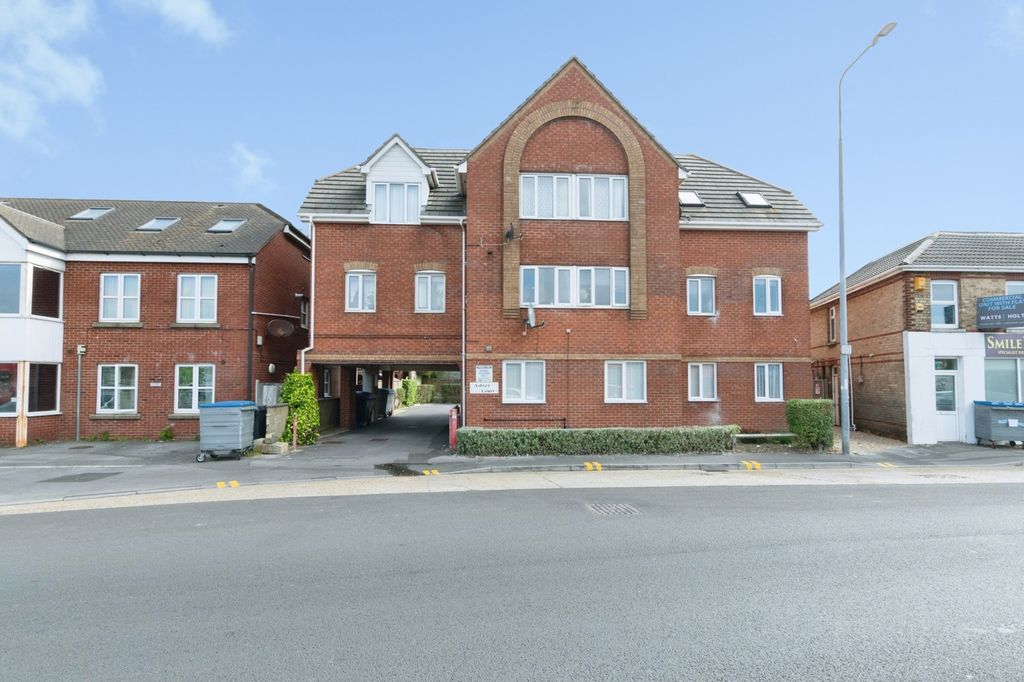 Property photo 2 of 15 Pbox-Img.Jpg