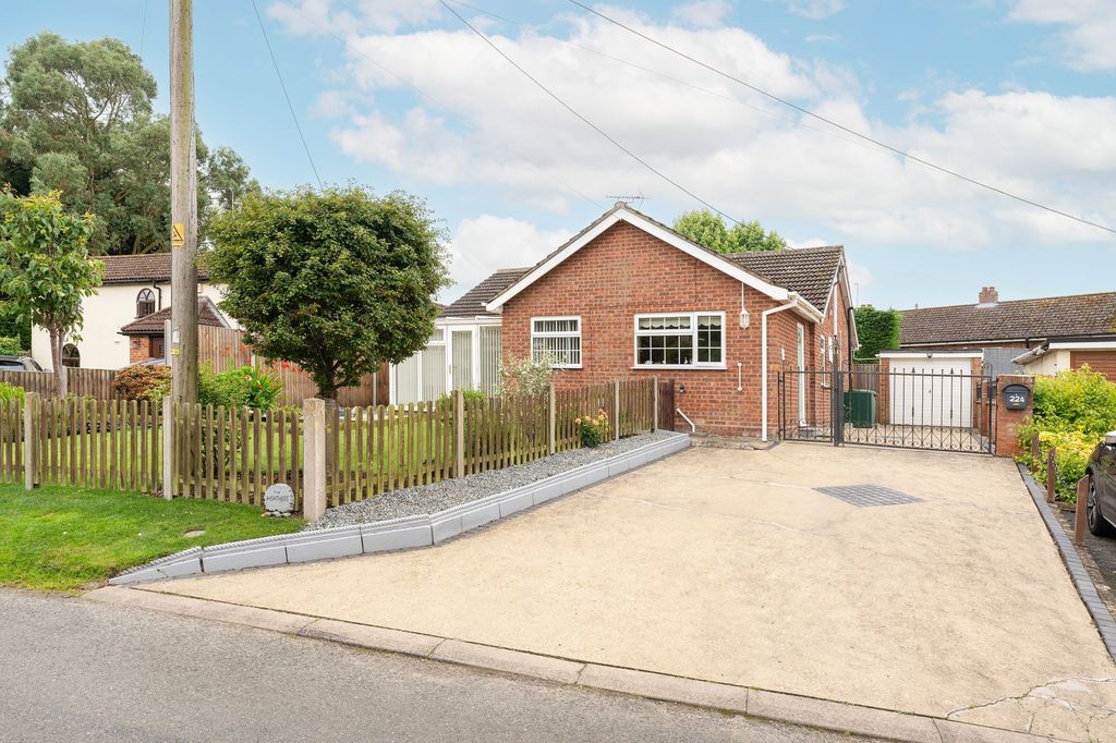 Property photo 1 of 16