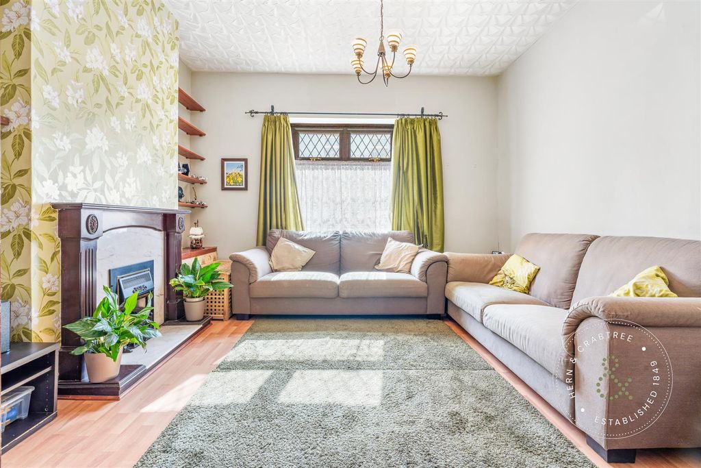 Property photo 3 of 25 Green-Street-1.Jpg