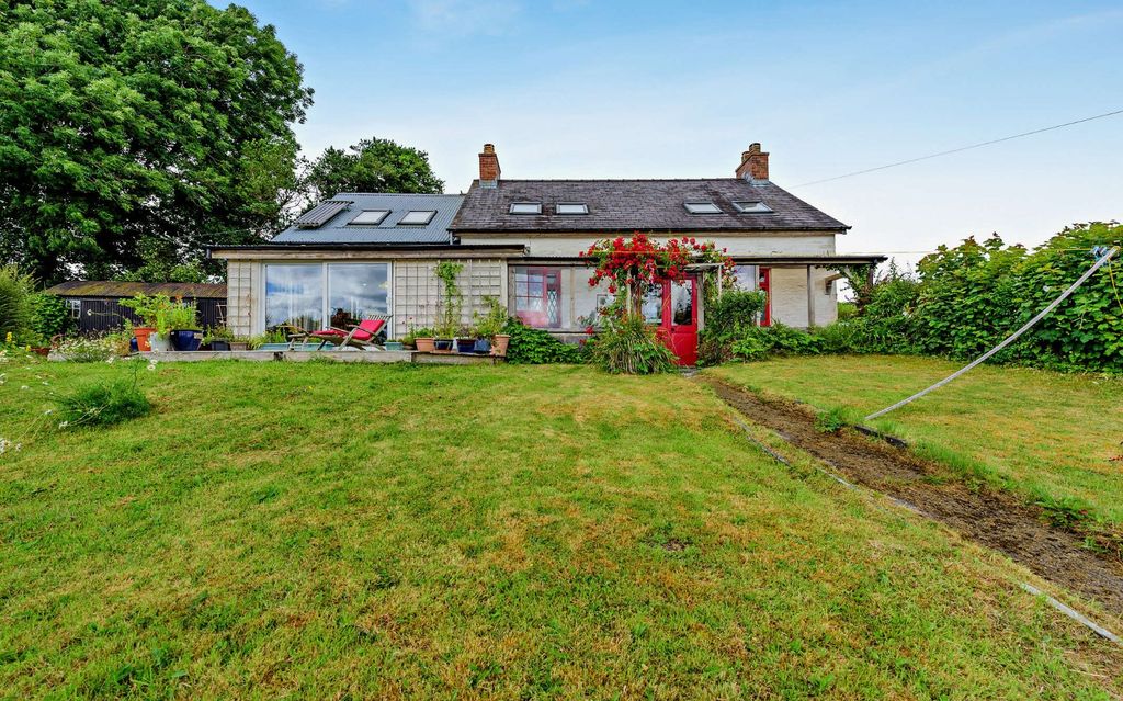 Property photo 2 of 49 Front