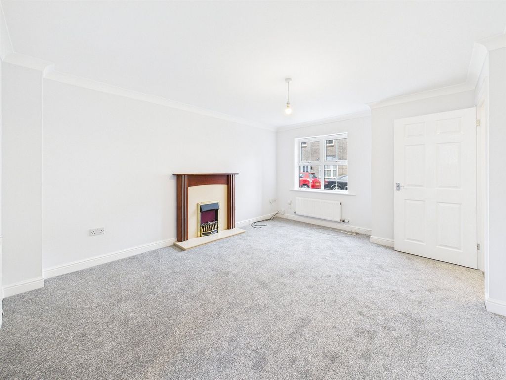 Property photo 2 of 21 Picture No. 29
