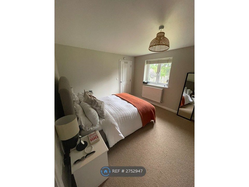 Property photo 2 of 13 Bedroom