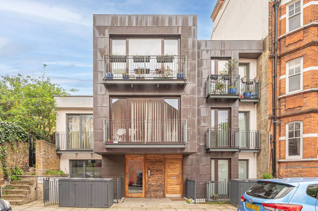 Property photo 1 of 6