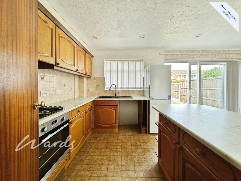 Property photo 2 of 17 Kitchen