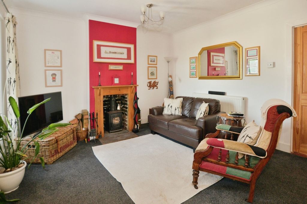 Property photo 2 of 15 Pbox-Img.Jpg