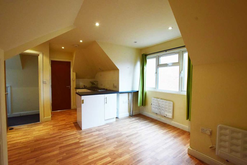 Property photo 2 of 6