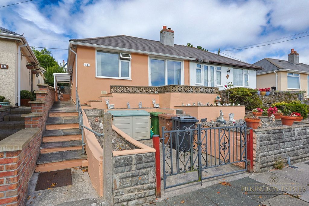 Property photo 1 of 12 4301512
