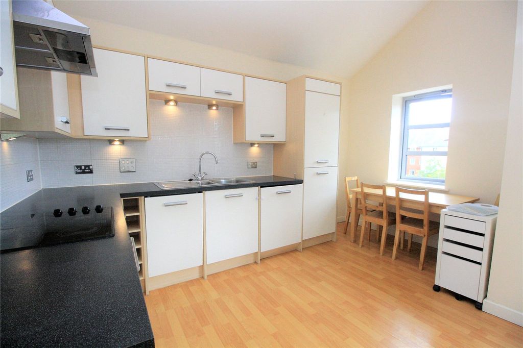 Property photo 2 of 13 Kitchen