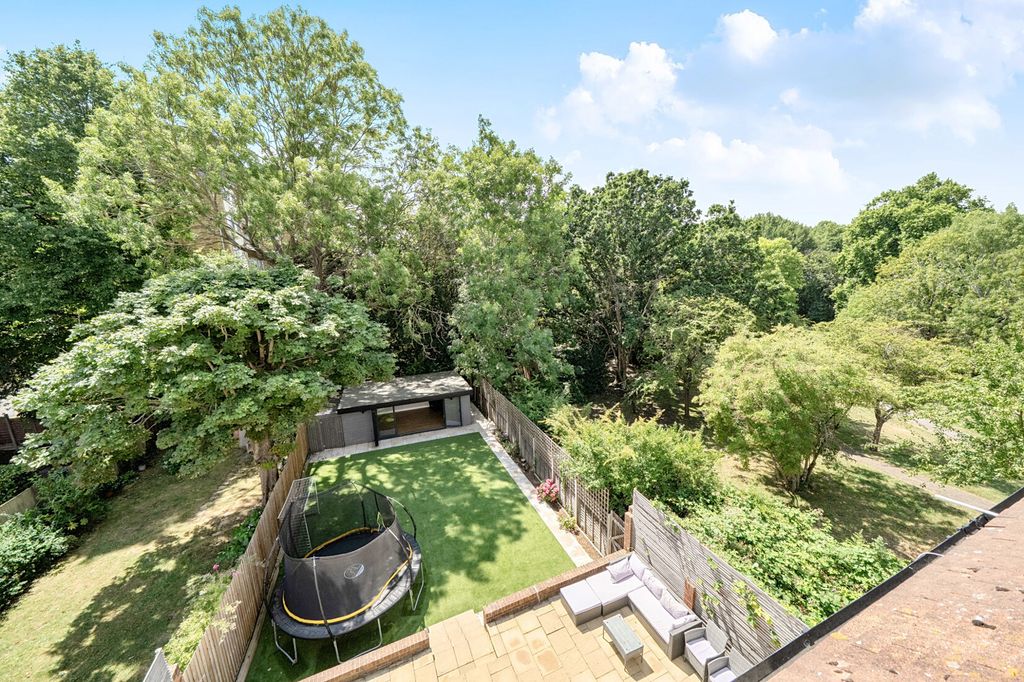 Property photo 3 of 34 Rear Garden