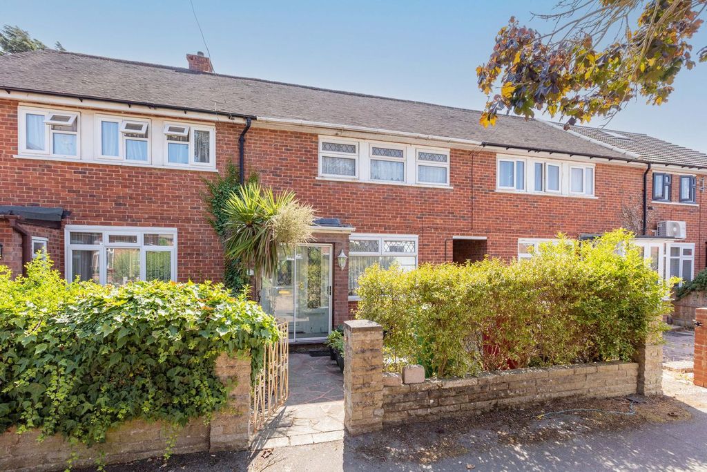Property photo 1 of 11